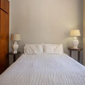 constitucion-apartament.es-andalucia.com/